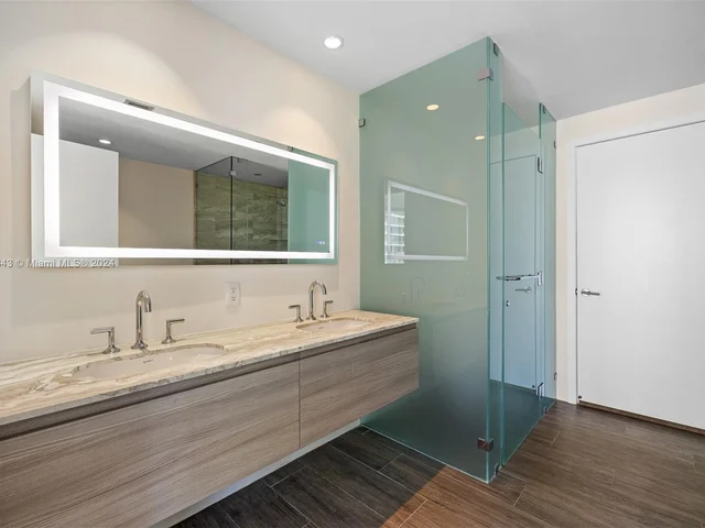 2900 NE 7th Ave # 4001, Miami FL 33137