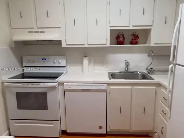 20301 W Country Club Dr # 1030, Aventura FL 33180