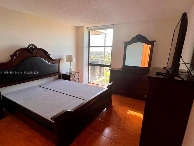 20301 W Country Club Dr # 1030, Aventura FL 33180