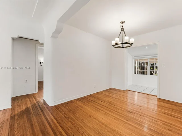 1520 SW 19th Ave, Miami FL 33145