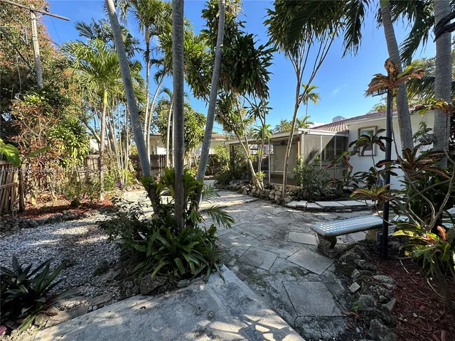 1520 SW 19th Ave, Miami FL 33145