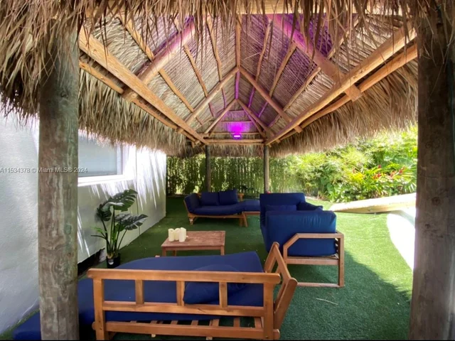 274 NW 32nd St # 1, Miami FL 33127