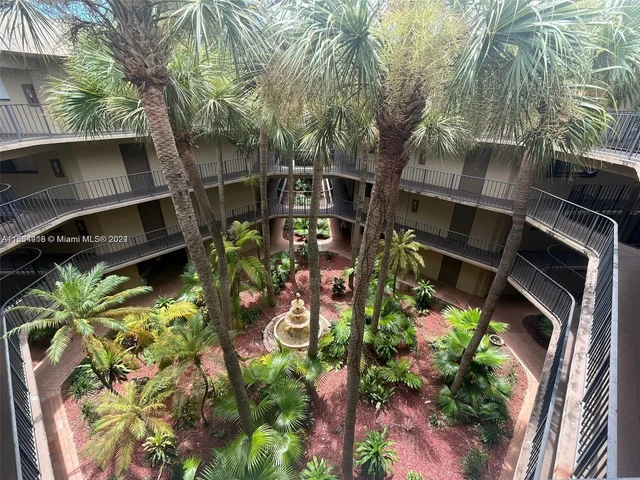 8625 NW 8th St # 401, Miami FL 33126