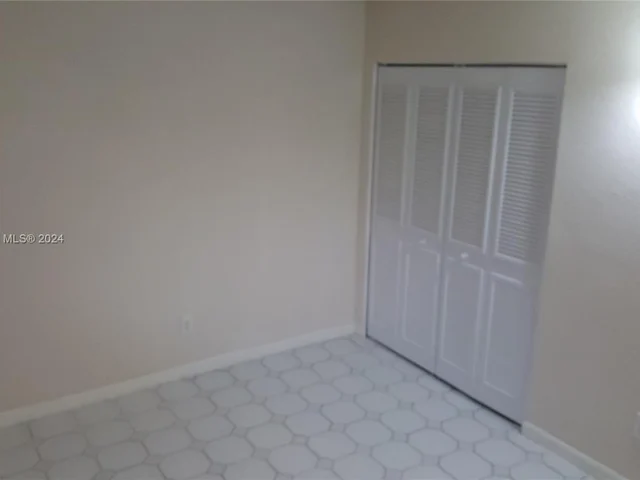 8625 NW 8th St # 401, Miami FL 33126