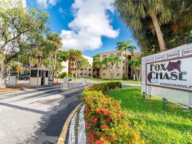 8625 NW 8th St # 401, Miami FL 33126