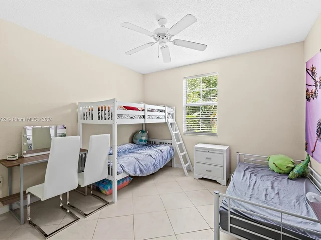 1805 N Flagler Dr # 313, West Palm Beach FL 33407