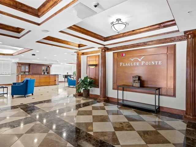 1805 N Flagler Dr # 313, West Palm Beach FL 33407