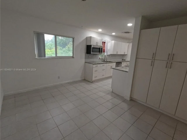 5344 Inwood Dr, Delray Beach FL 33484