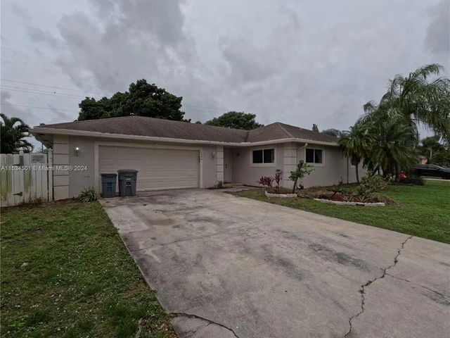 5344 Inwood Dr, Delray Beach FL 33484