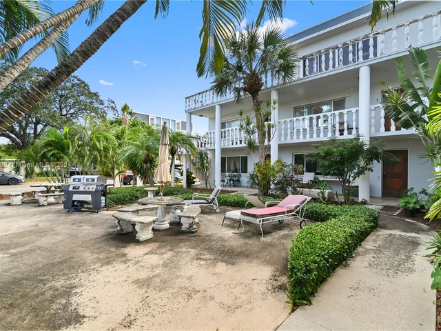 201 S Lakeside Dr # 2, Lake Worth FL 33460