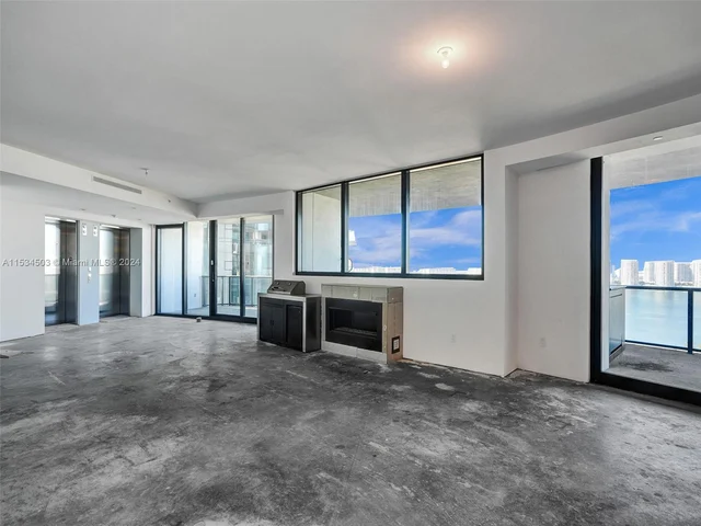 18555 Collins Ave # 1903, Sunny Isles Beach FL 33160