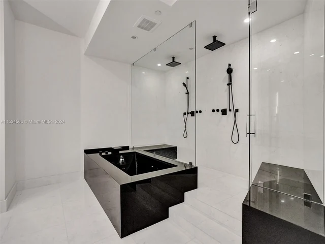 18555 Collins Ave # 1903, Sunny Isles Beach FL 33160