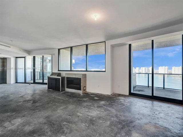 18555 Collins Ave # 1903, Sunny Isles Beach FL 33160