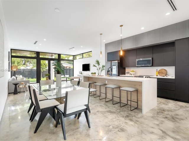 2975 SW 23rd Ter # 2975, Miami FL 33145