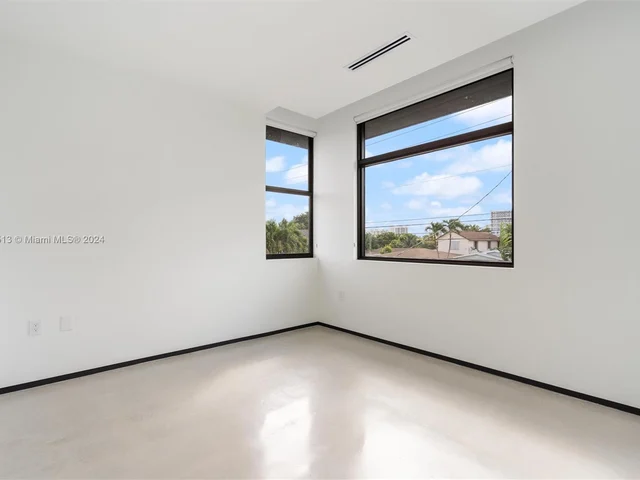 2975 SW 23rd Ter # 2975, Miami FL 33145