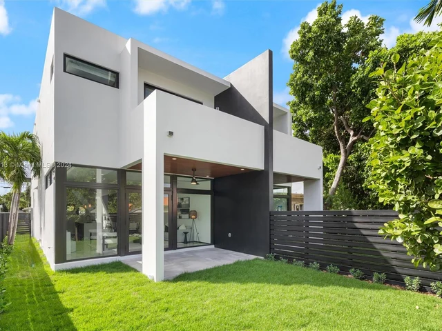 2975 SW 23rd Ter # 2975, Miami FL 33145