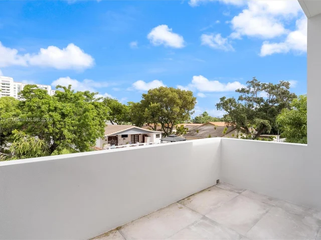 2975 SW 23rd Ter # 2975, Miami FL 33145