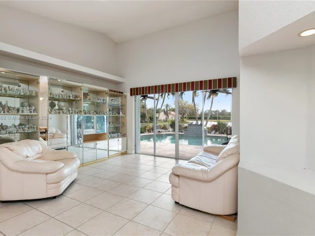 10462 NW 48th Pl, Coral Springs FL 33076