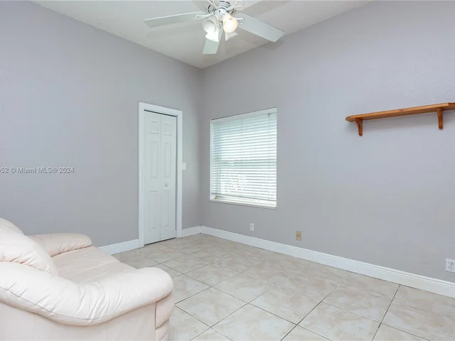 10462 NW 48th Pl, Coral Springs FL 33076