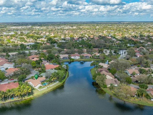 10462 NW 48th Pl, Coral Springs FL 33076