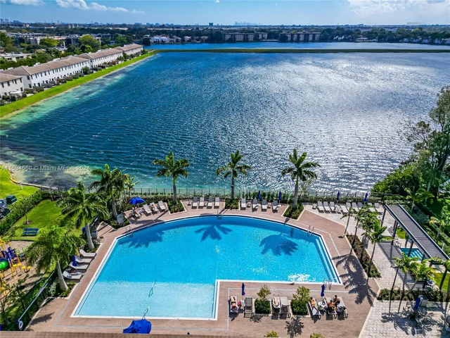 21016 NE 2nd Ct, Miami FL 33179