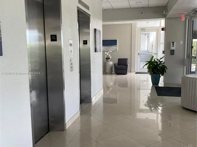 521 N Riverside Dr # 506, Pompano Beach FL 33062