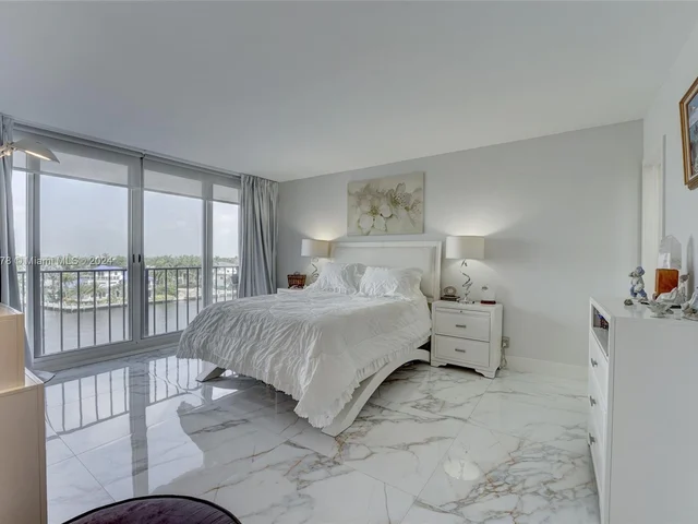 521 N Riverside Dr # 506, Pompano Beach FL 33062