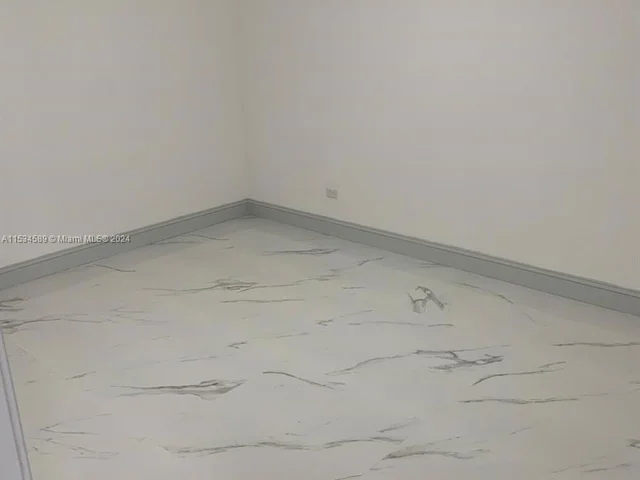 534 E 30th St # 1, Hialeah FL 33013