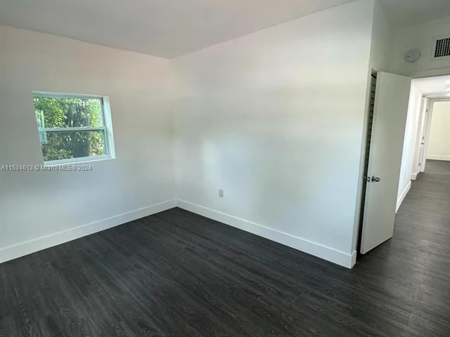 434 NW 110th St, Miami FL 33168