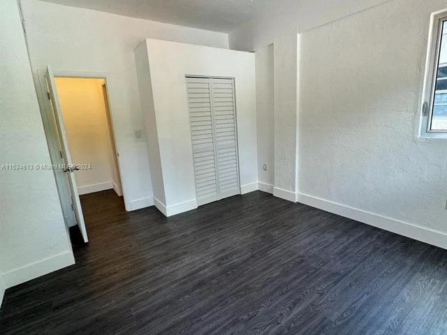 434 NW 110th St, Miami FL 33168