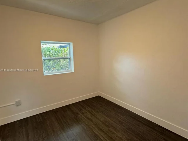 434 NW 110th St, Miami FL 33168