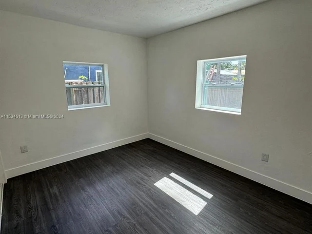 434 NW 110th St, Miami FL 33168