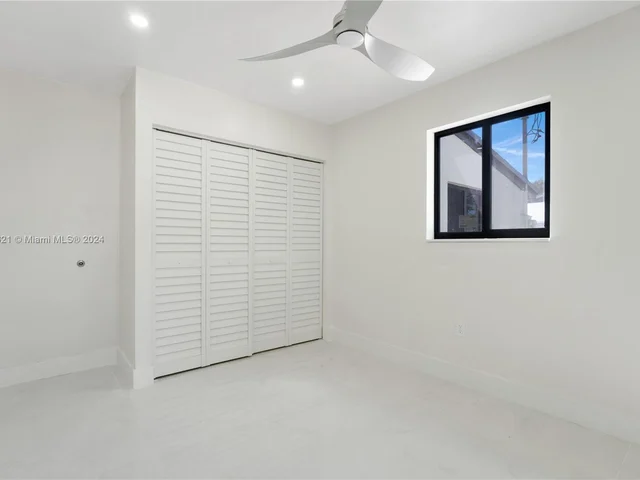 20510 NW 33rd Pl, Miami Gardens FL 33056