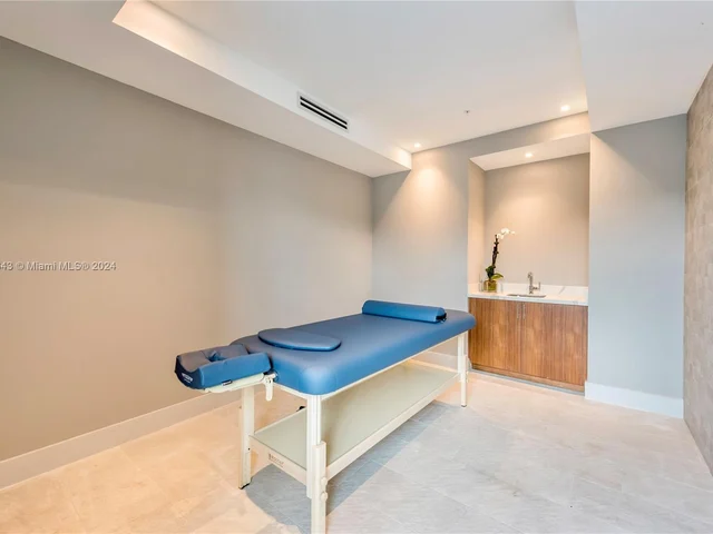 1180 N Federal Hwy # 1410, Fort Lauderdale FL 33304