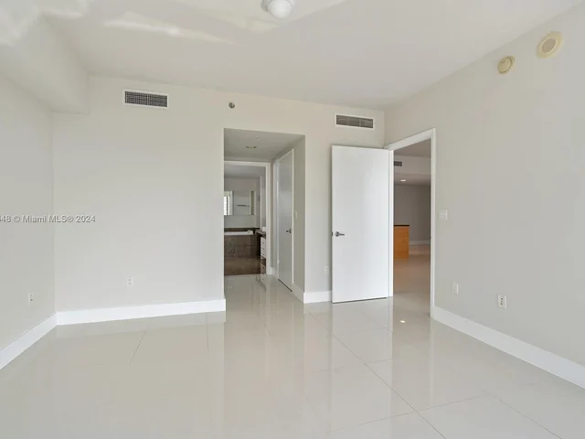 495 Brickell Ave # 2703, Miami FL 33131