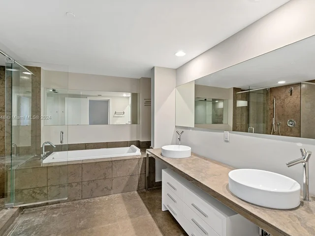 495 Brickell Ave # 2703, Miami FL 33131