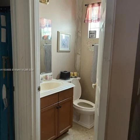 1501 Running Oak Ln, Royal Palm Beach FL 33411