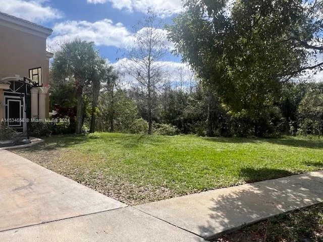1501 Running Oak Ln, Royal Palm Beach FL 33411