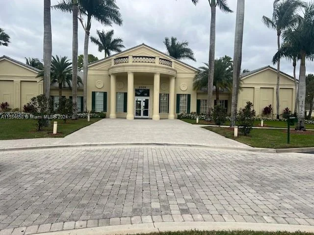 1501 Running Oak Ln, Royal Palm Beach FL 33411
