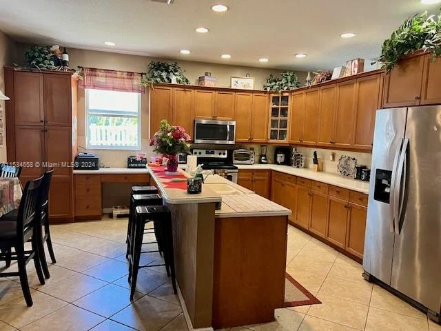 1501 Running Oak Ln, Royal Palm Beach FL 33411