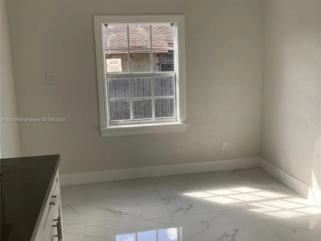 11475 SW 214th St, Miami FL 33189