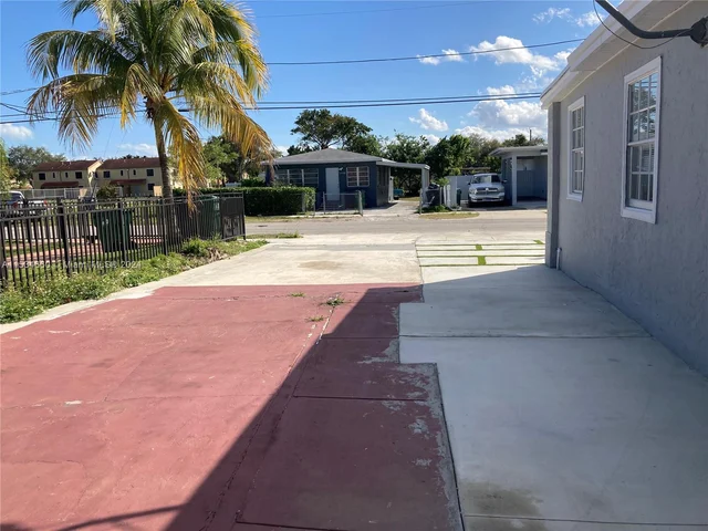 11475 SW 214th St, Miami FL 33189