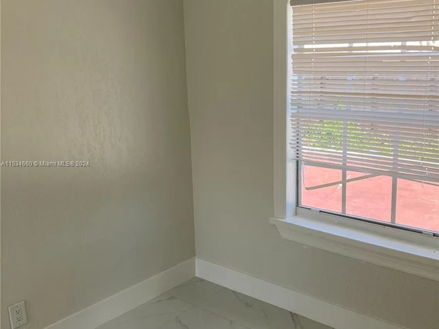 11475 SW 214th St, Miami FL 33189