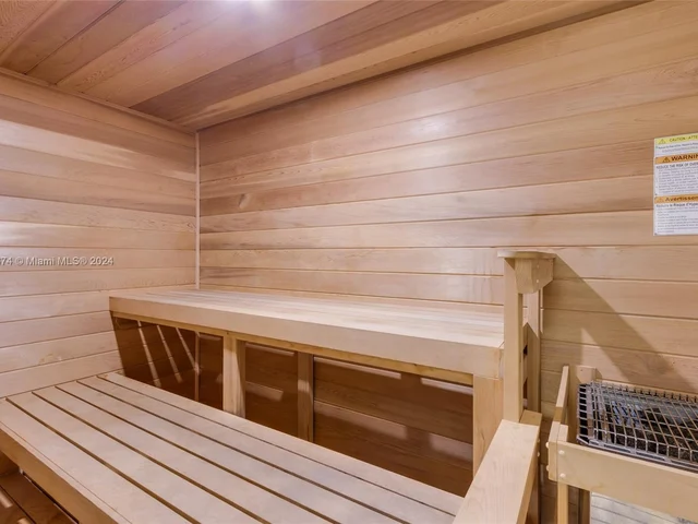 1501 S Ocean Dr # 1205, Hollywood FL 33019