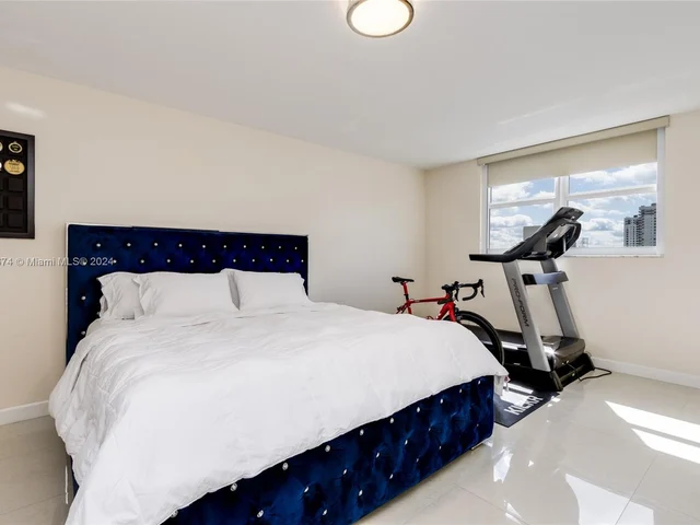 1501 S Ocean Dr # 1205, Hollywood FL 33019