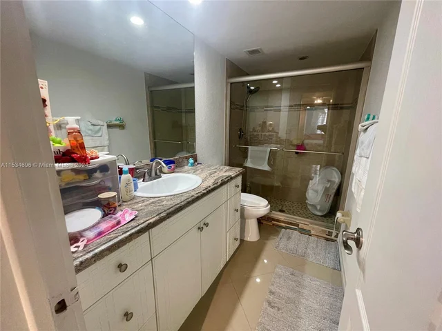 1985 S Ocean Dr # 12Q, Hallandale Beach FL 33009