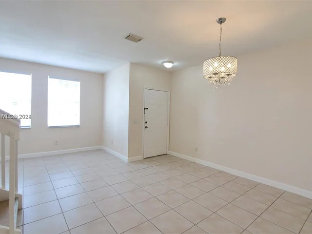 3976 SW 157th Ave # 219, Miramar FL 33027