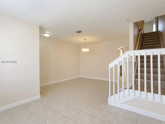 3976 SW 157th Ave # 219, Miramar FL 33027