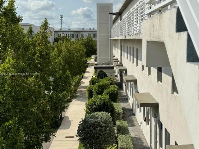 6416 NW 102nd Ct # 304, Doral FL 33178