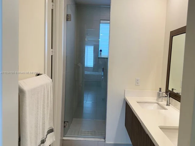 6416 NW 102nd Ct # 304, Doral FL 33178